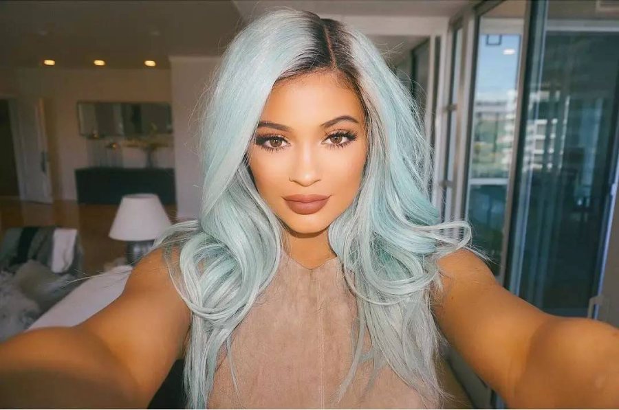 Kylie Jenner's Colorful Wigs- hair color changes