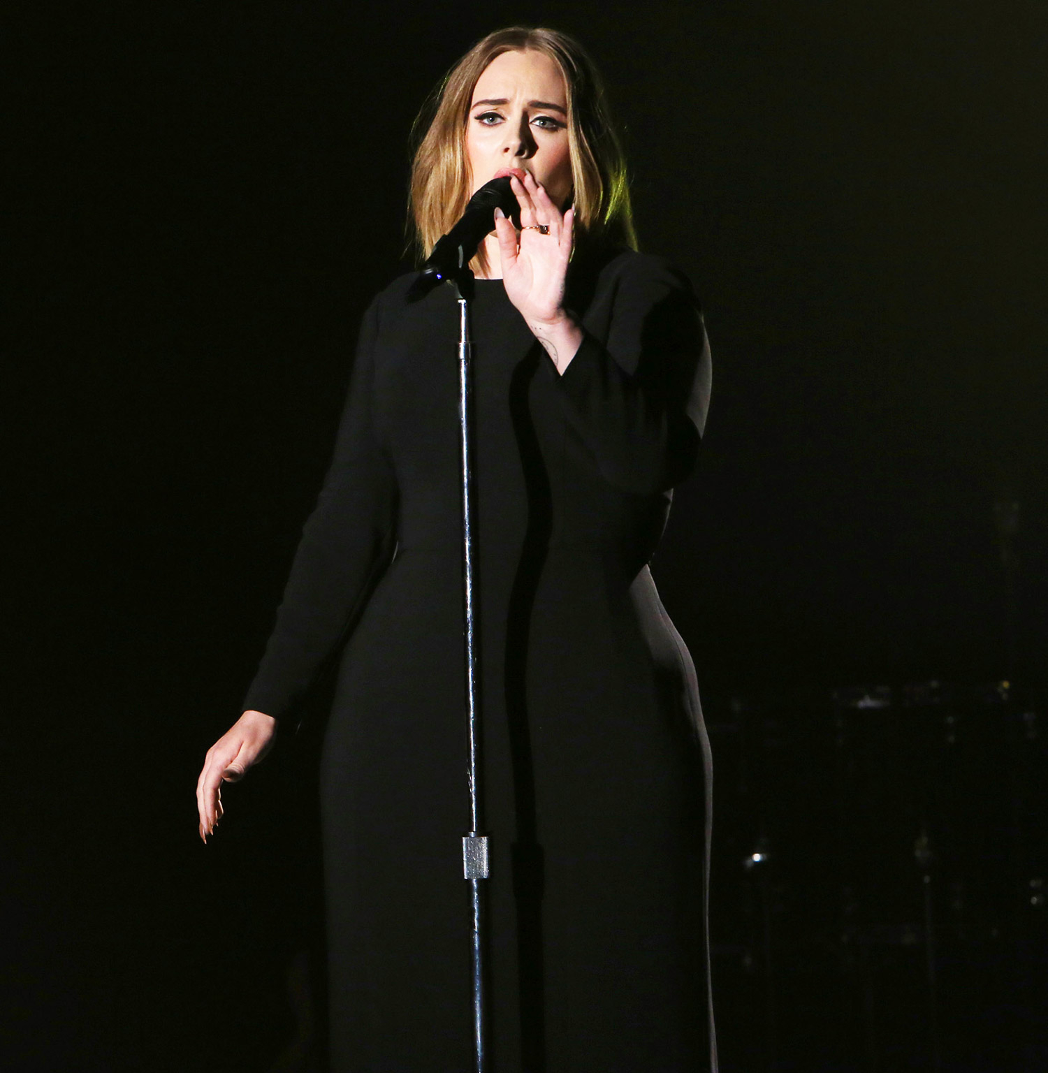 Adele zoom 030be8ec 7233 4640 b6bb 06939da36b07