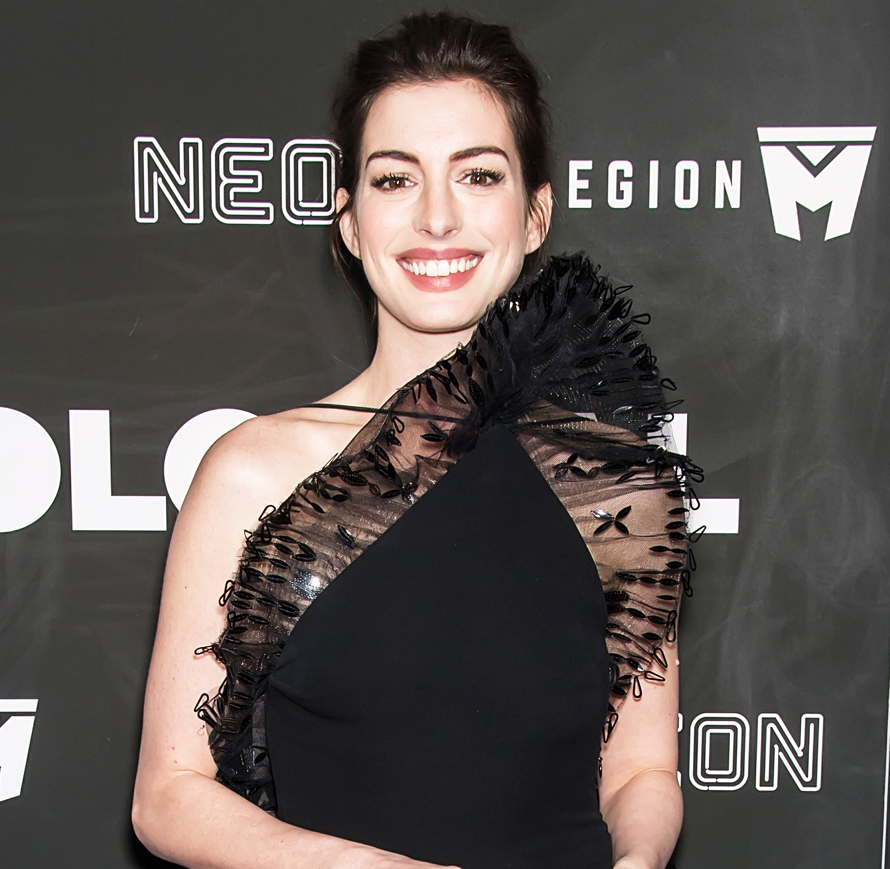 Anne Hathaway