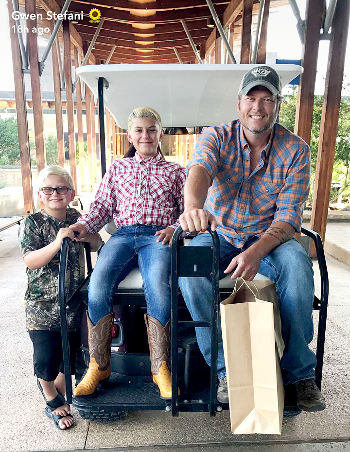 Zuma, Kingston, and Blake Shelton
