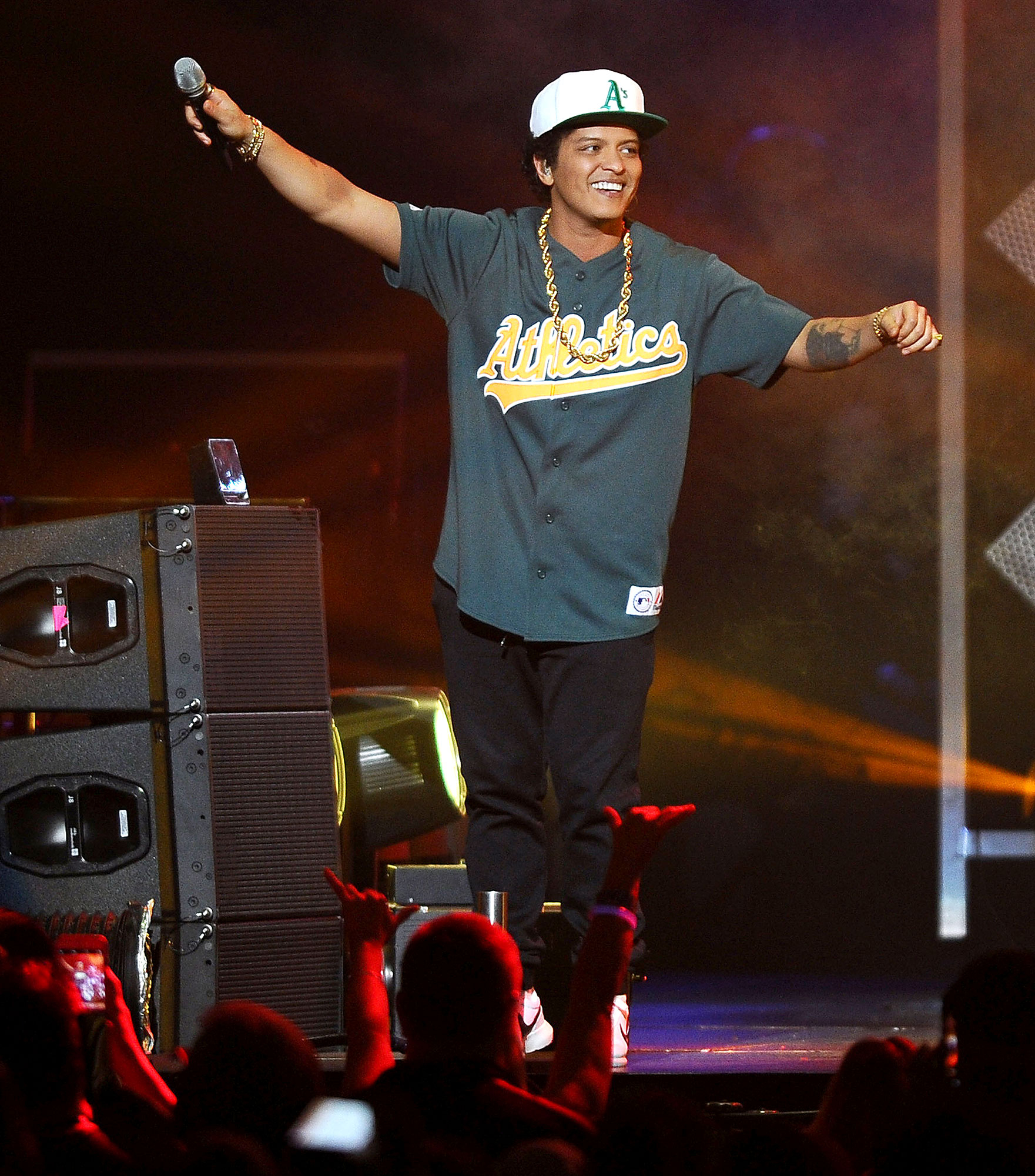Bruno Mars performs at 102.7 KIIS FM's Jingle Ball 2016 at Staples Center on December 2, 2016 in Los Angeles, California.