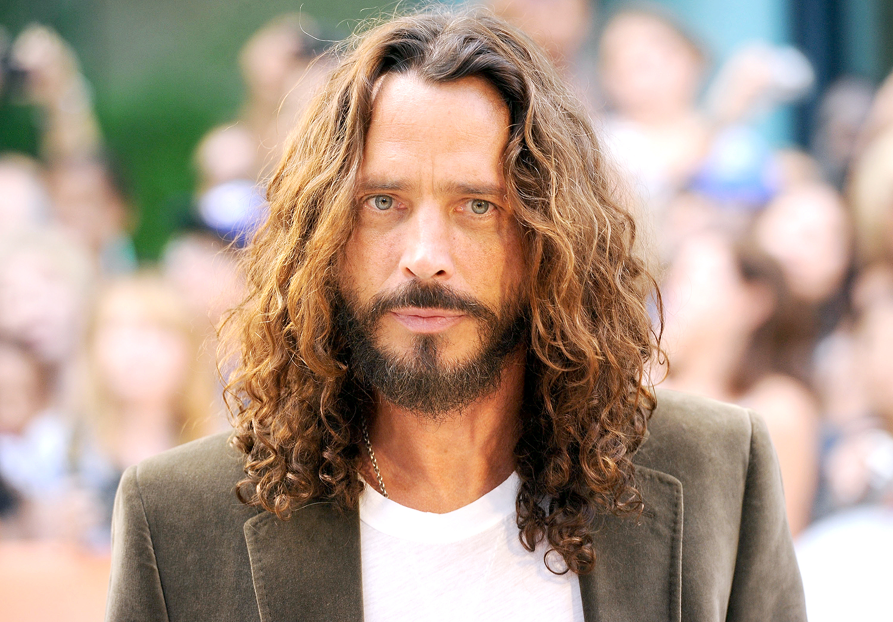 Chris cornell zoom 104a3bec dbad 4b70 a499 8b229d0579dc