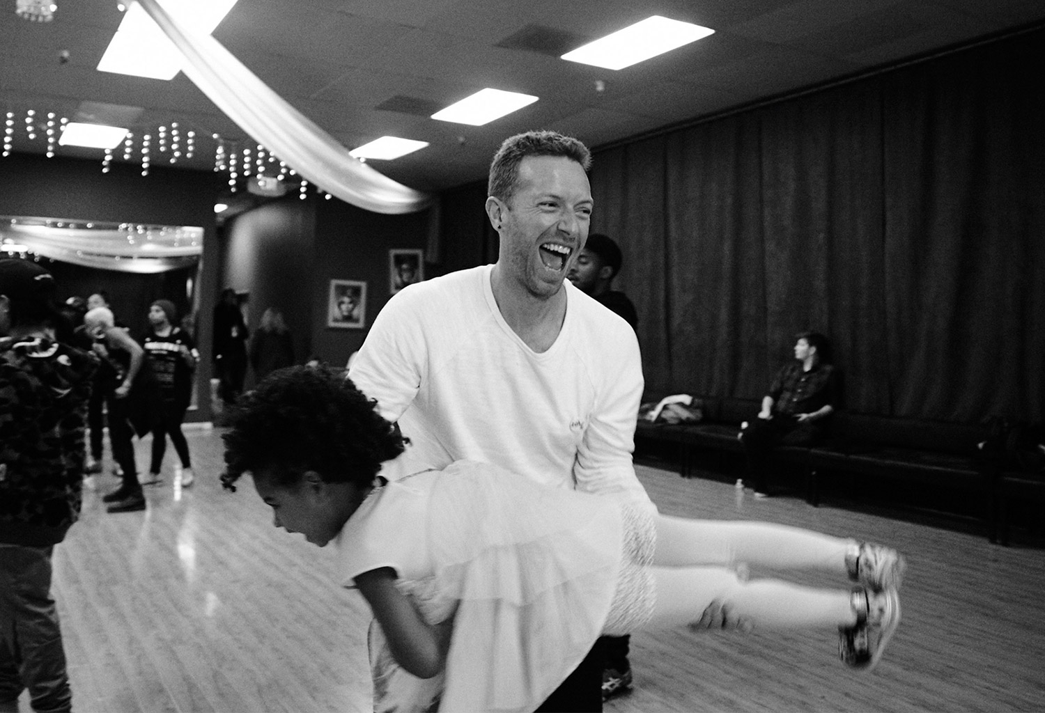 Chris martin blue 80538199 fb0a 45e7 be13 9558a9ece223
