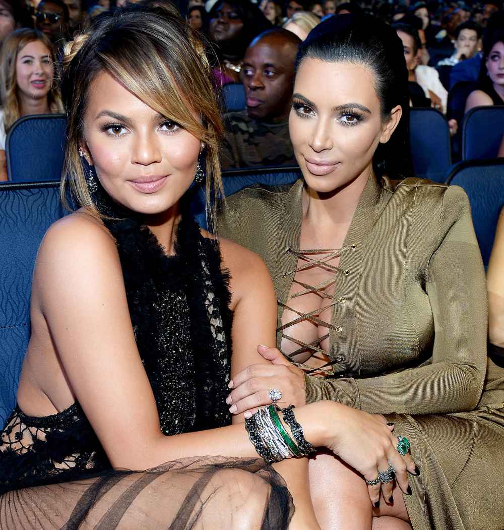 Chrissy Teigen Kim Kardashian