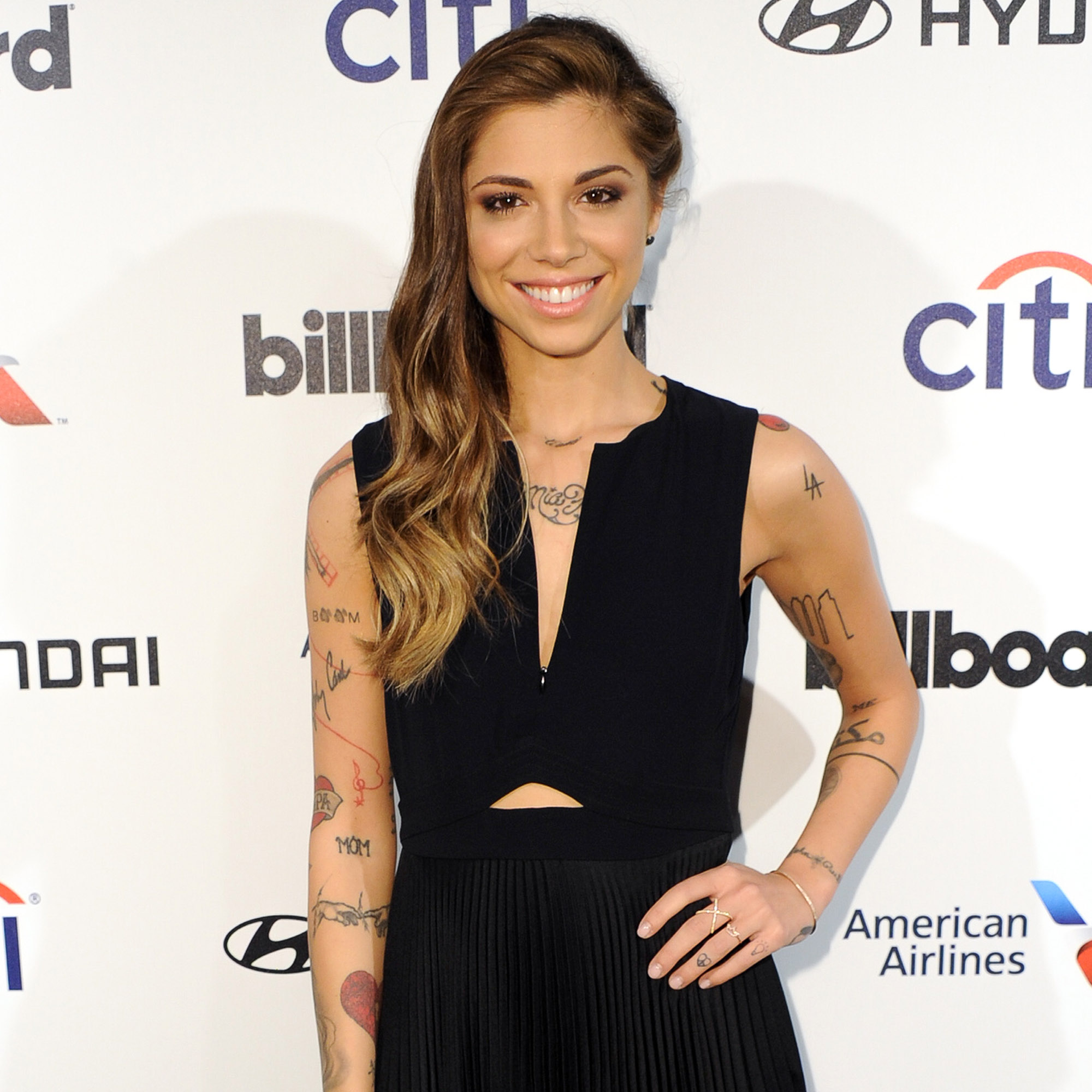 Christinaperri dfe0c10f d7e6 451e 832e b3909cf34629