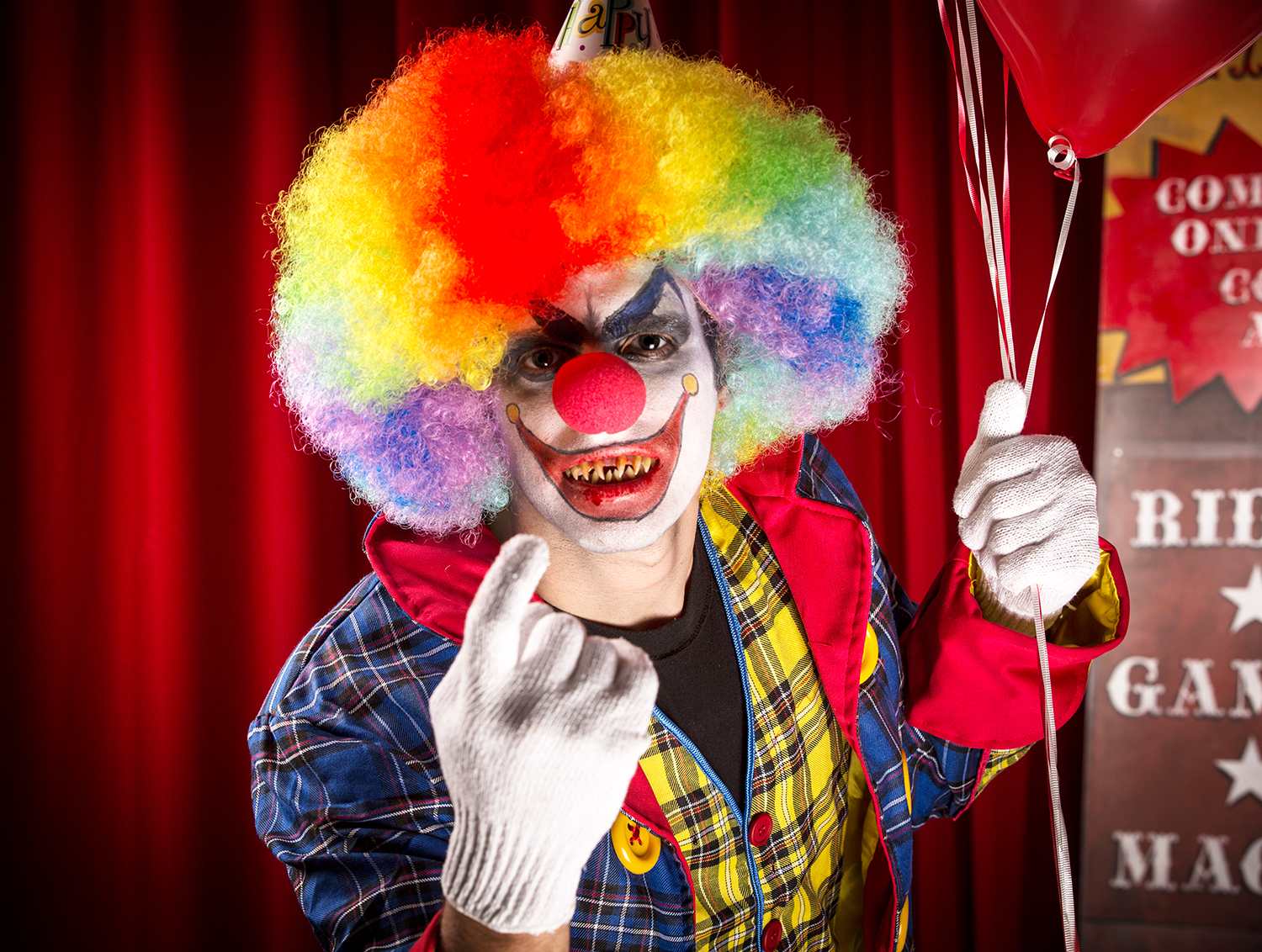 Clown a0de4221 bd0b 47e5 879a 72ddb009bcb1
