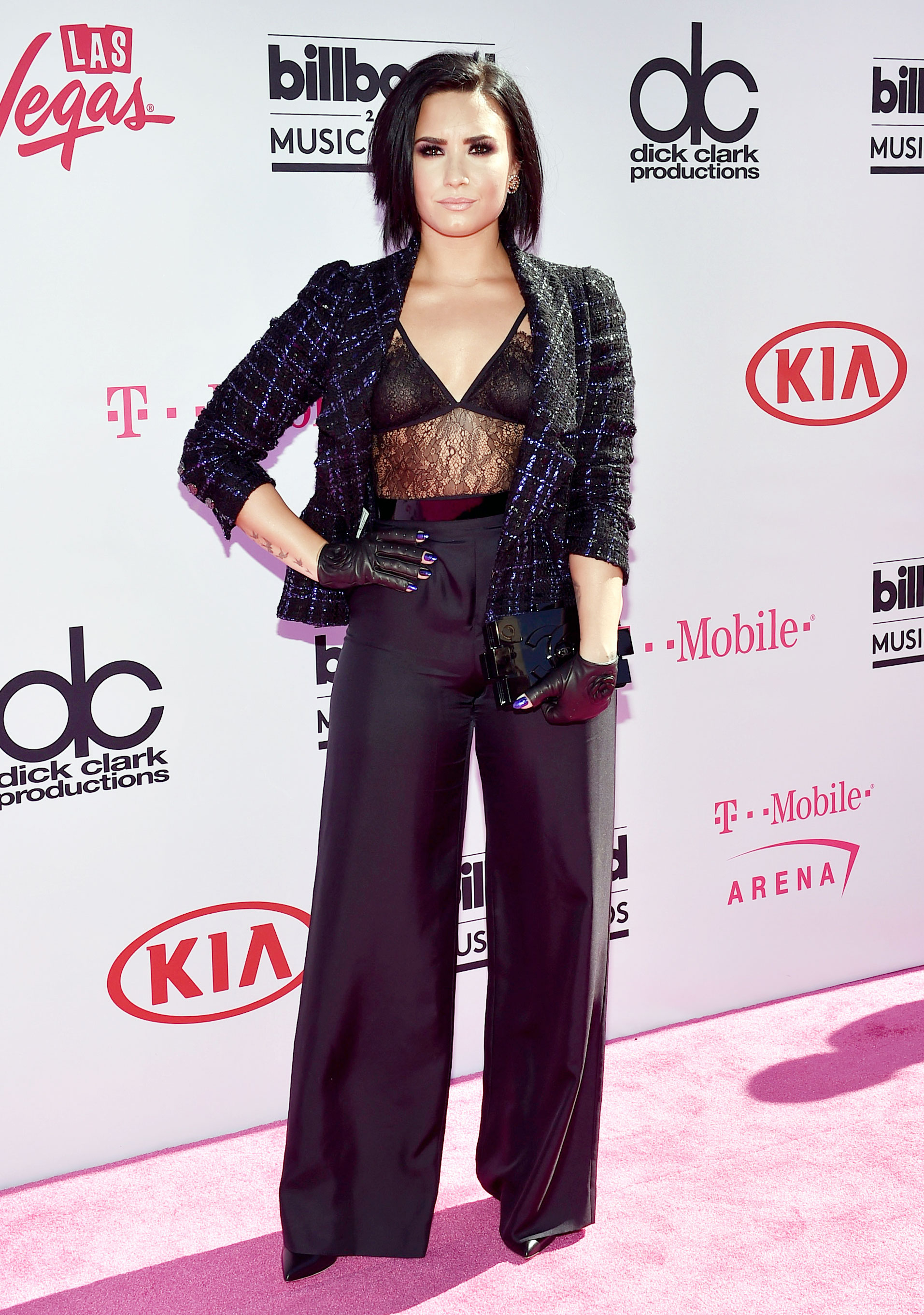 Demi 73e7bf5e 7775 4dea a040 76f869fff9c4