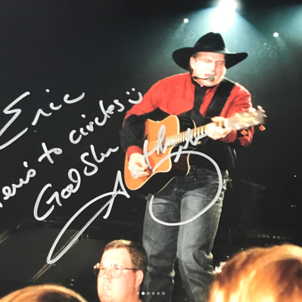 Eric Stonestreet Garth Brooks