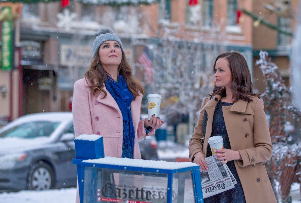 Lauren Graham and Alexis Bledel