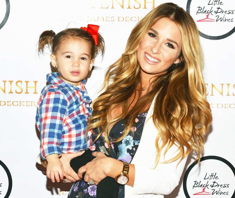 Jessie James Decker and Vivianne Rose Decker