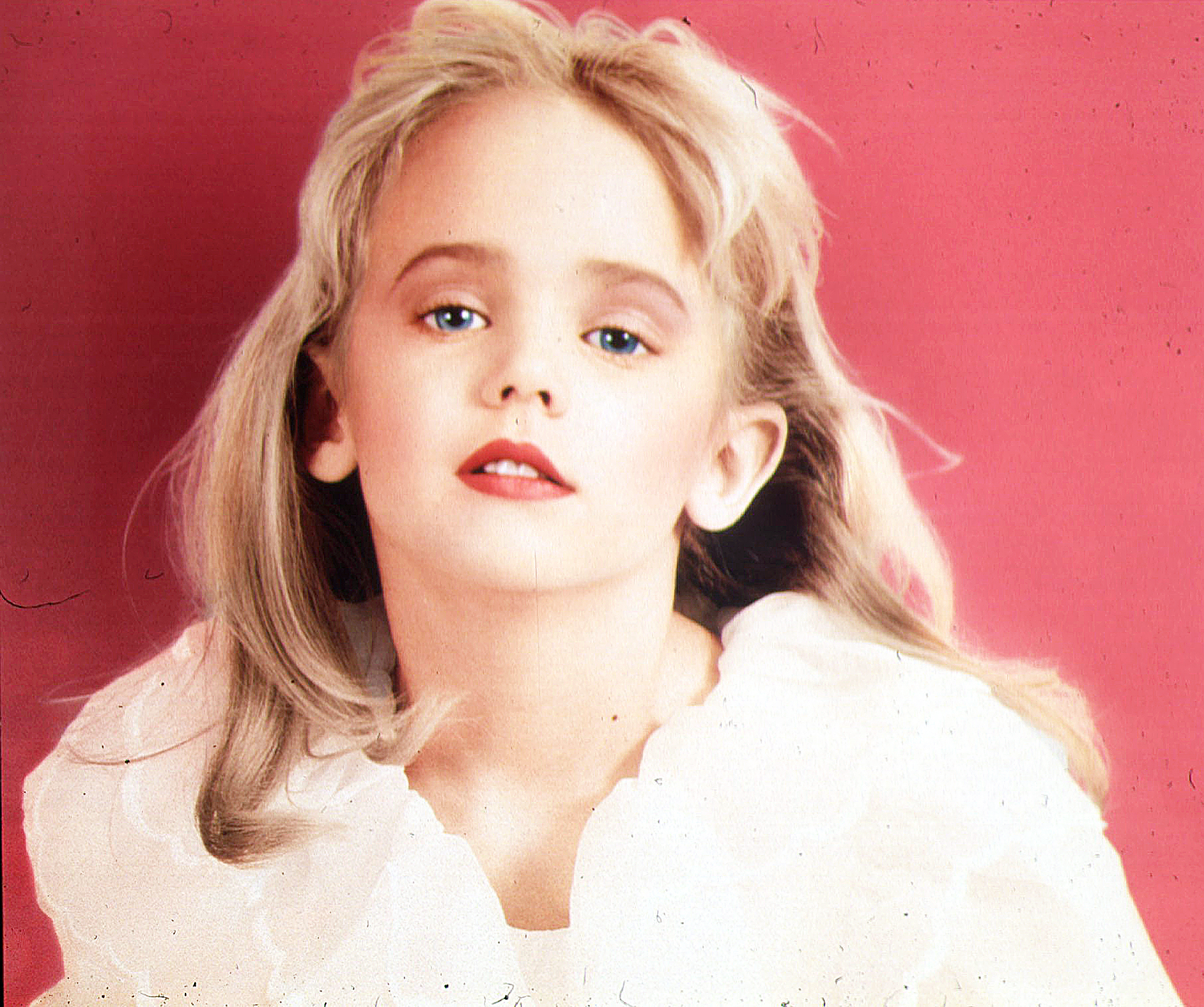 Jonbenet b253bfdd 2ae5 4fdc 8b7a 6c7f9351137a