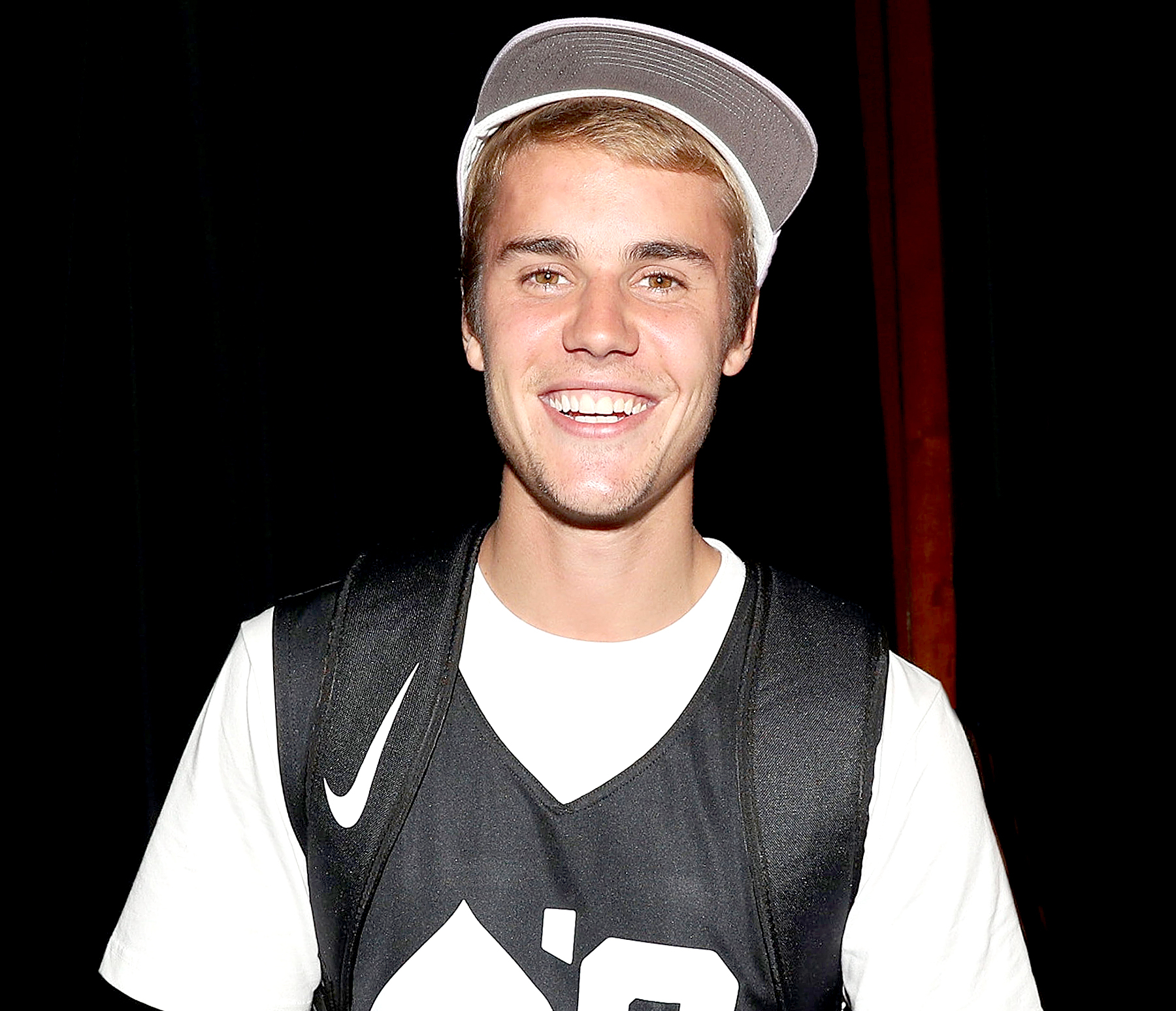 Justin bieber aed8742f e280 42ab 895e 38f715d6dc74
