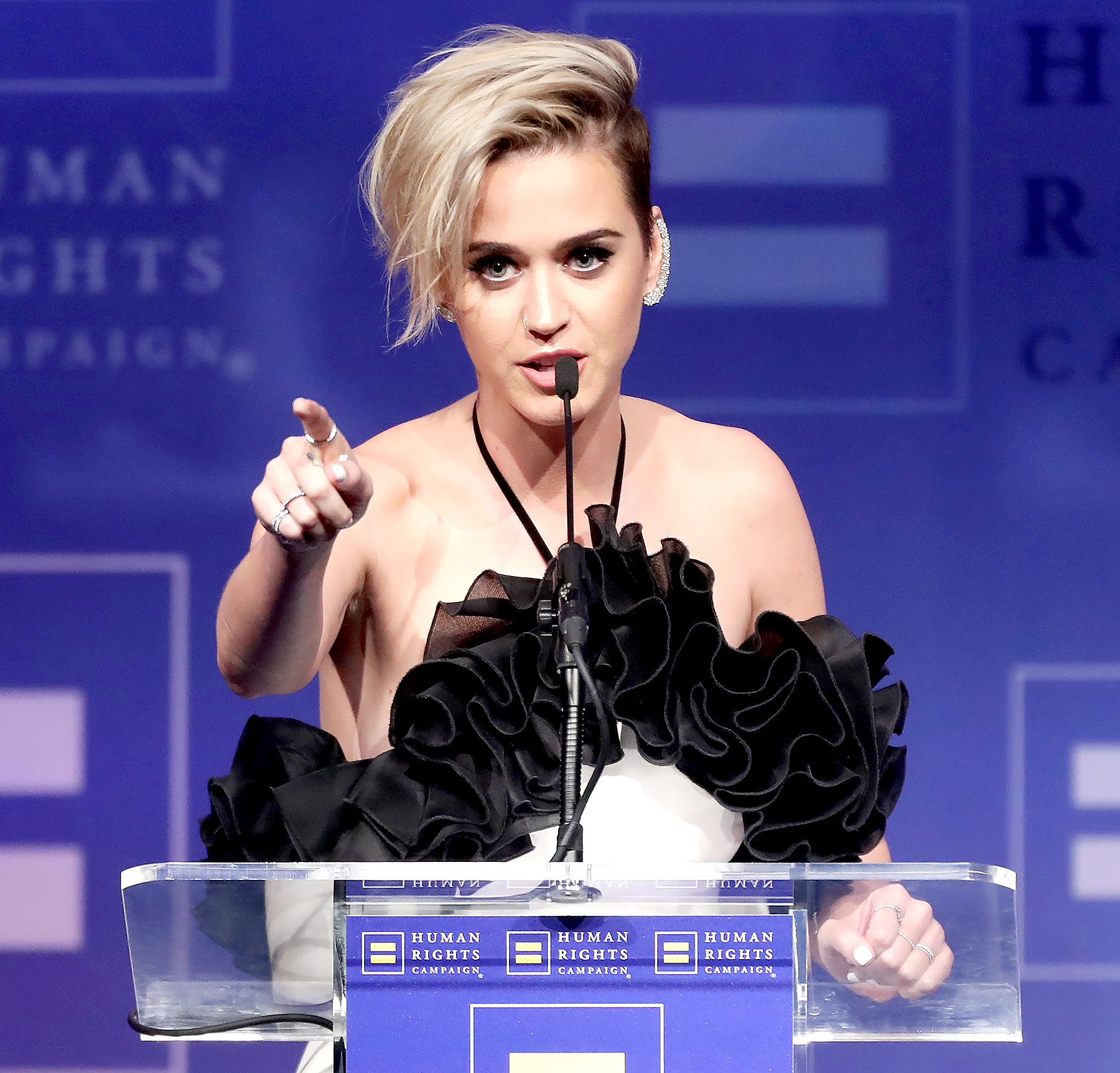 Katy perry zoom 3c7aa55e 2cae 4233 bda9 cbc74da5e57b