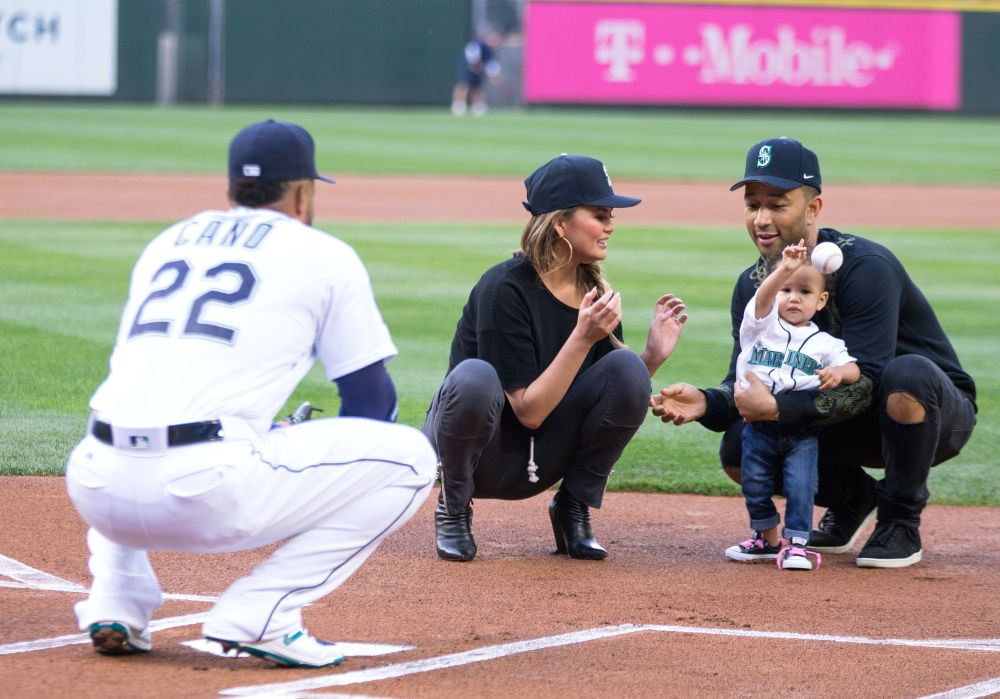 Chrissy Teigen, John Legend help Luna Stephens