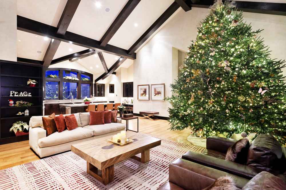 Mariah Carey AirBnB Aspen Christmas