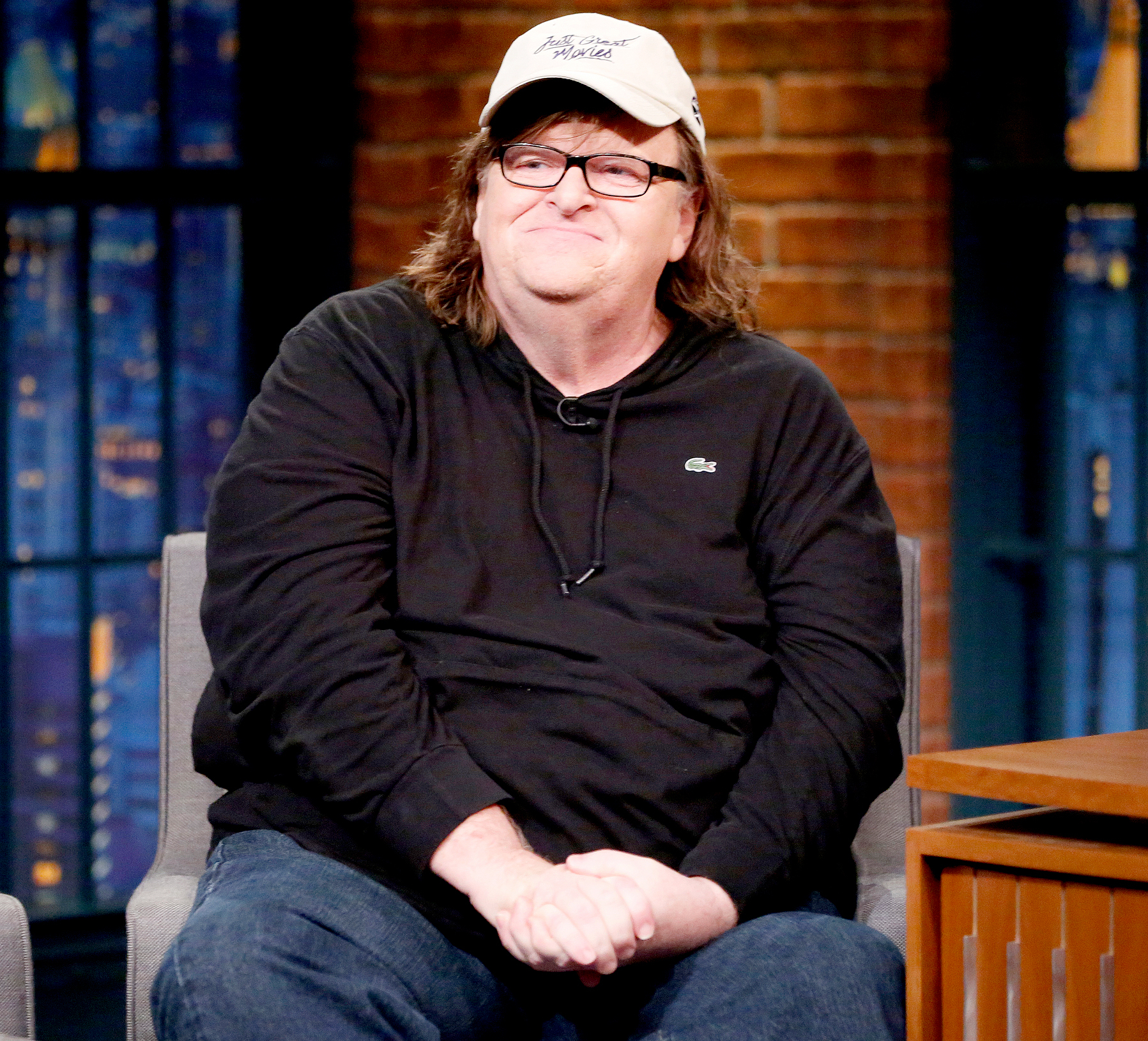 Michael moore zoom b5217cf7 9b5d 440d 8485 e645f85dd213