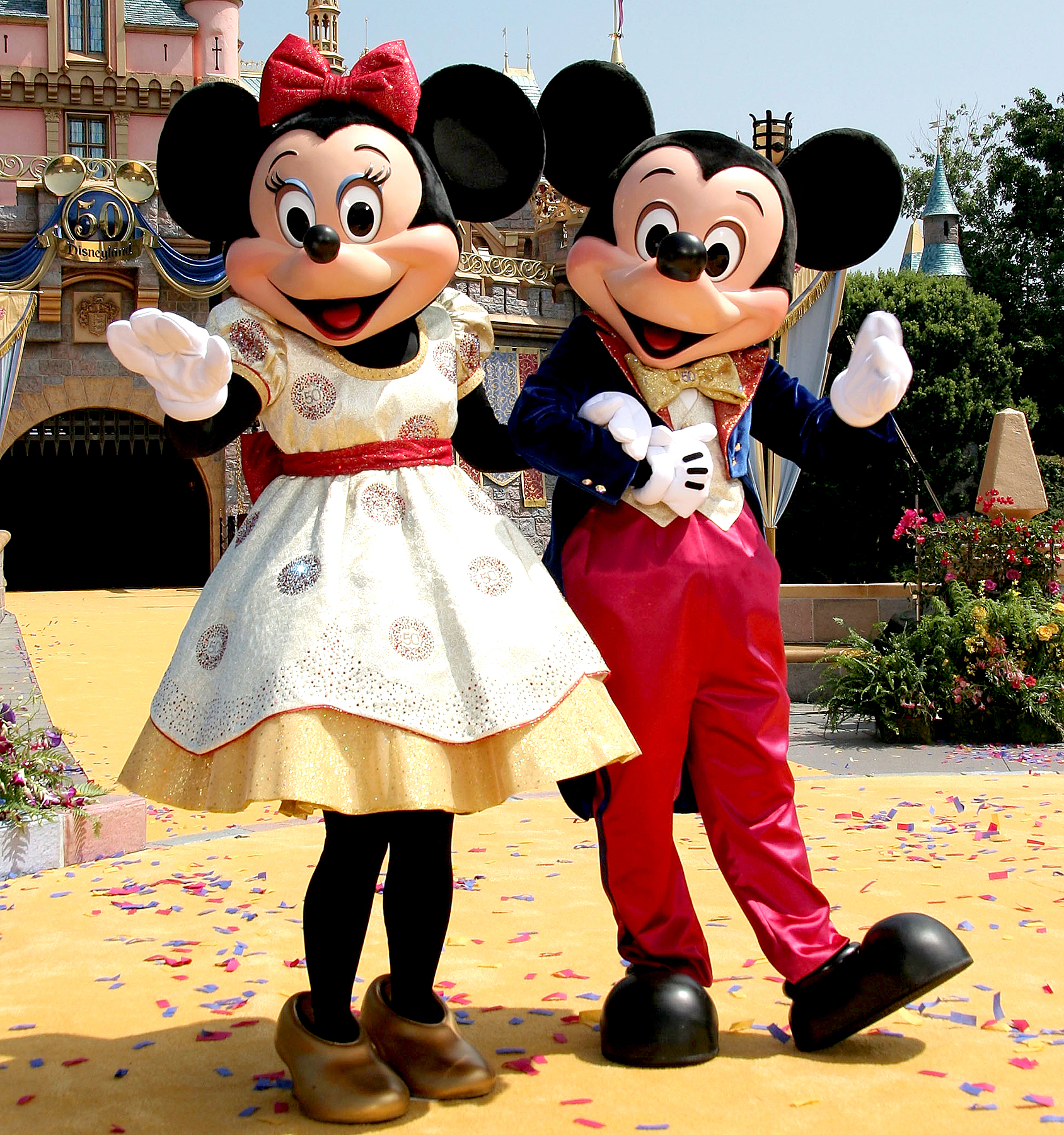 Mickey mouse zoom 6787a736 873f 4c60 8dc6 3c9d416f5133