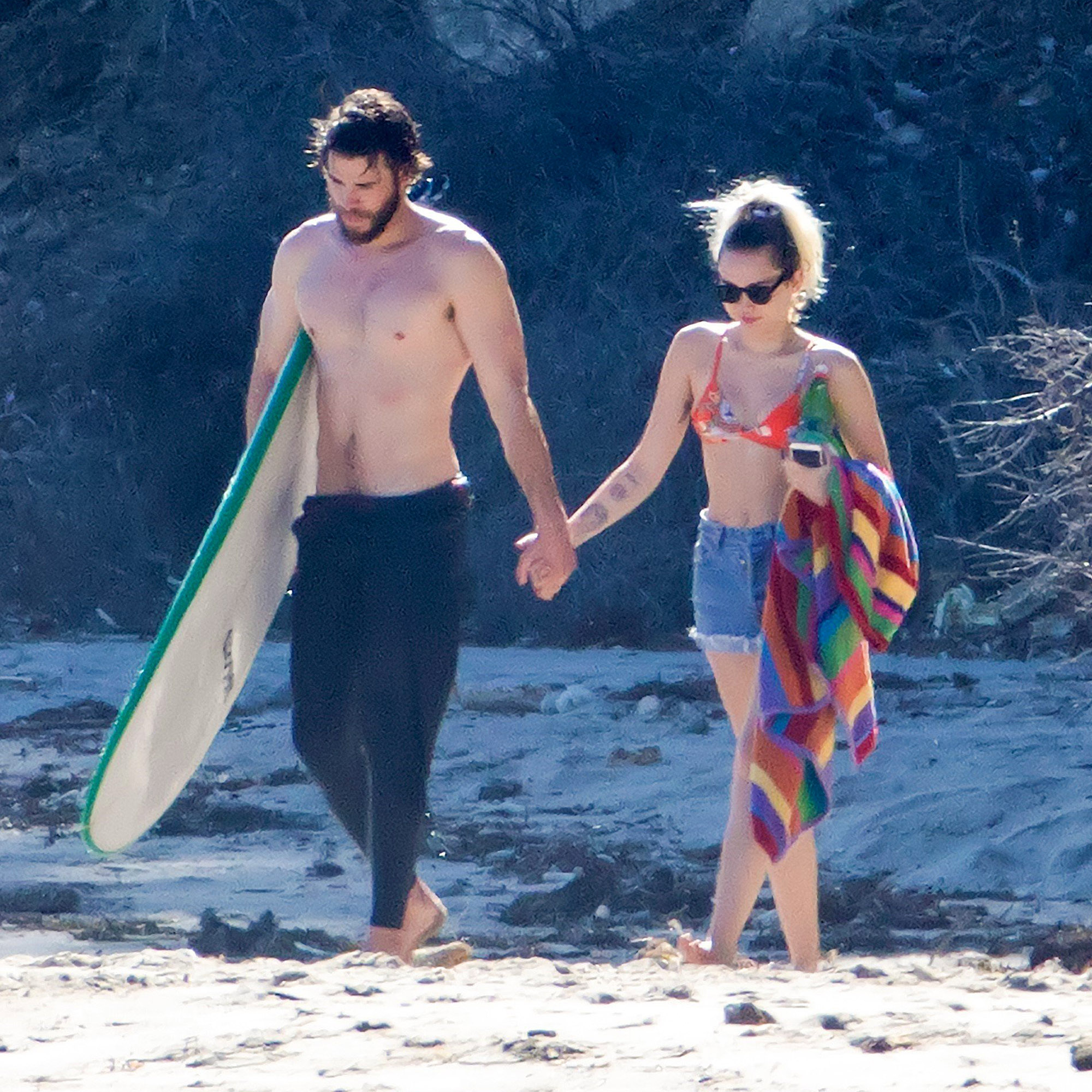 Mileycrusandliamhemsworth ad476891 23c2 487e bbbb 8dfcb49d1197
