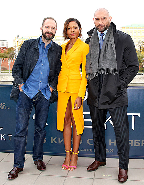 Naomie Harris - Spectre Moscow Photocall (orange/yellow)