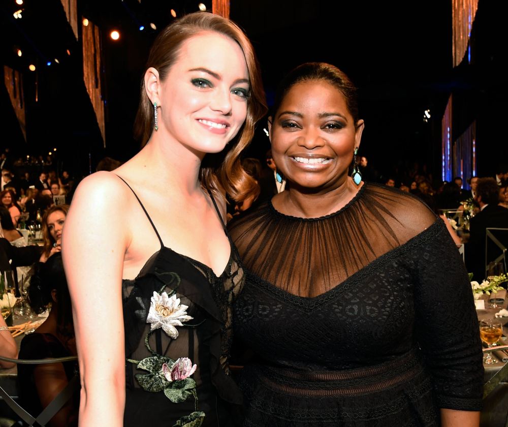 Emma Stone (L) and Octavia Spencer