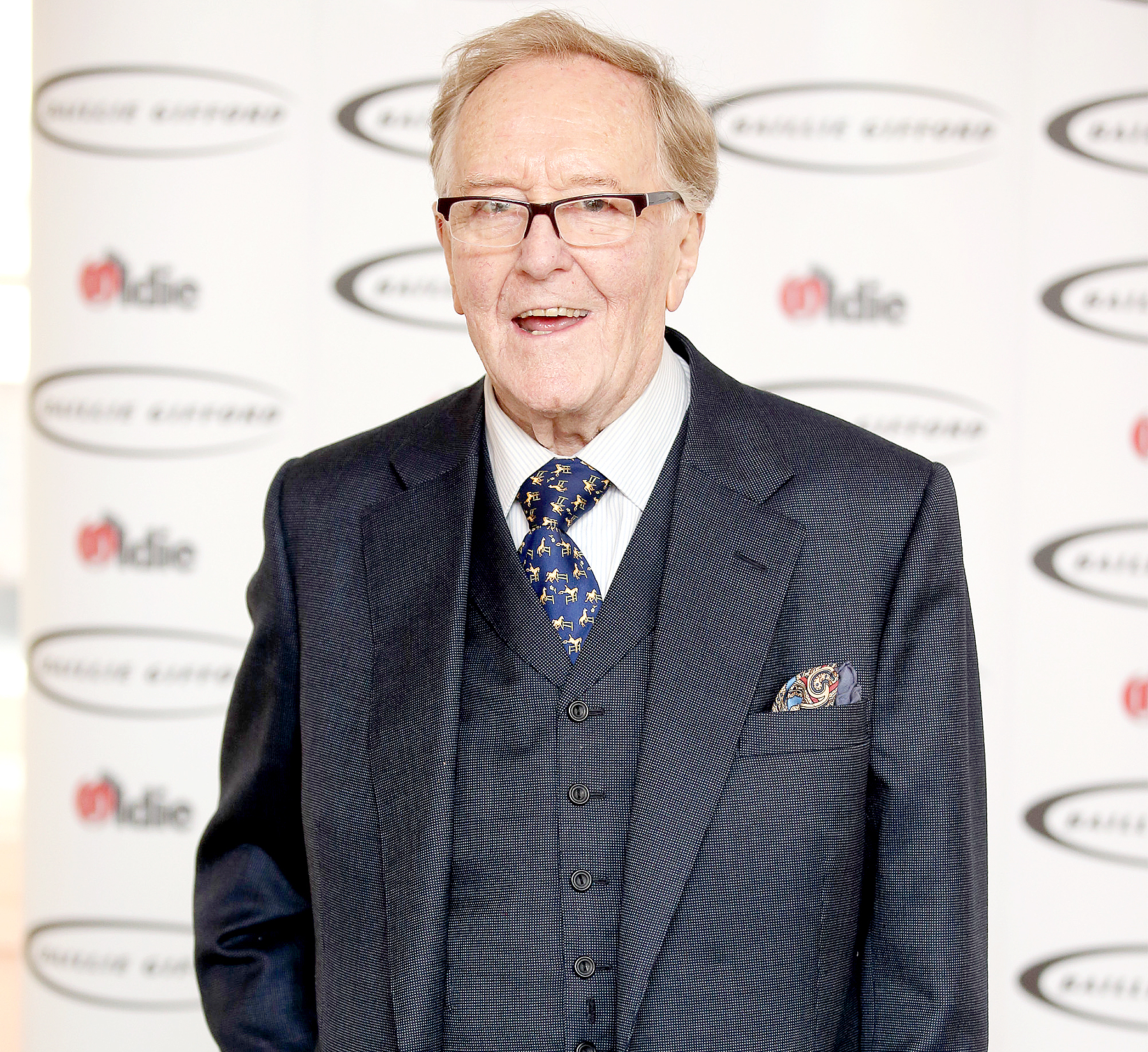 Robert Hardy arrives for the 'Oldie Of The Year Awards' at Simpsons in the Strand on February 2, 2016 in London, England.
