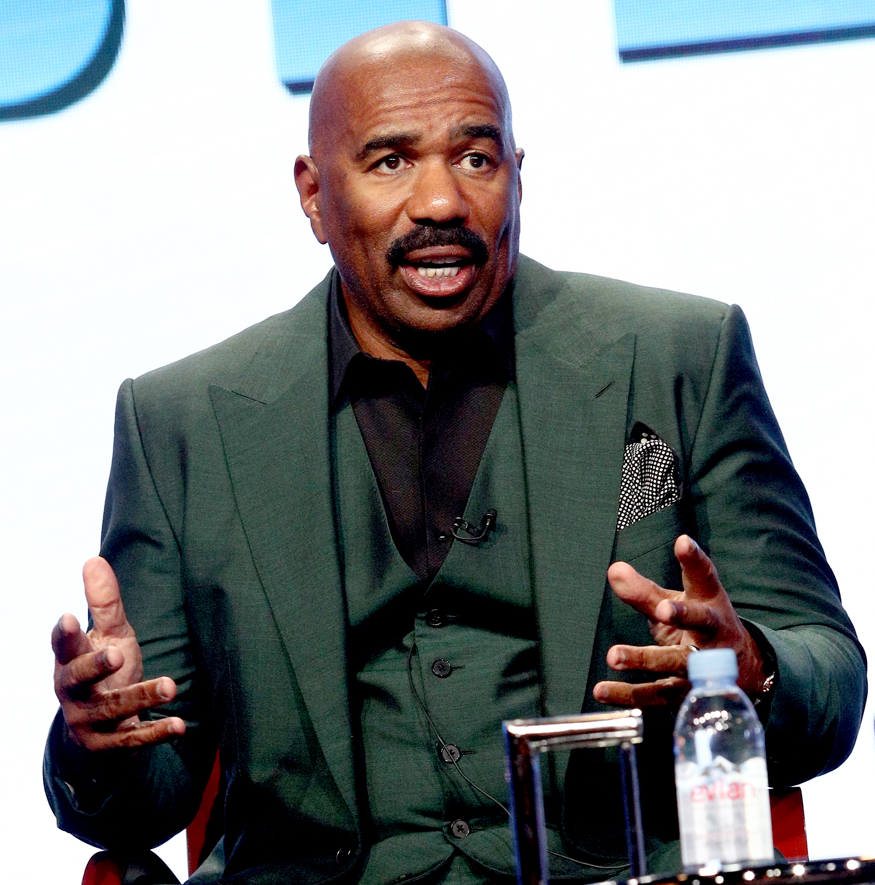 Steve harvey 25ff6ab2 796d 4c60 a58c 90d24957bb21