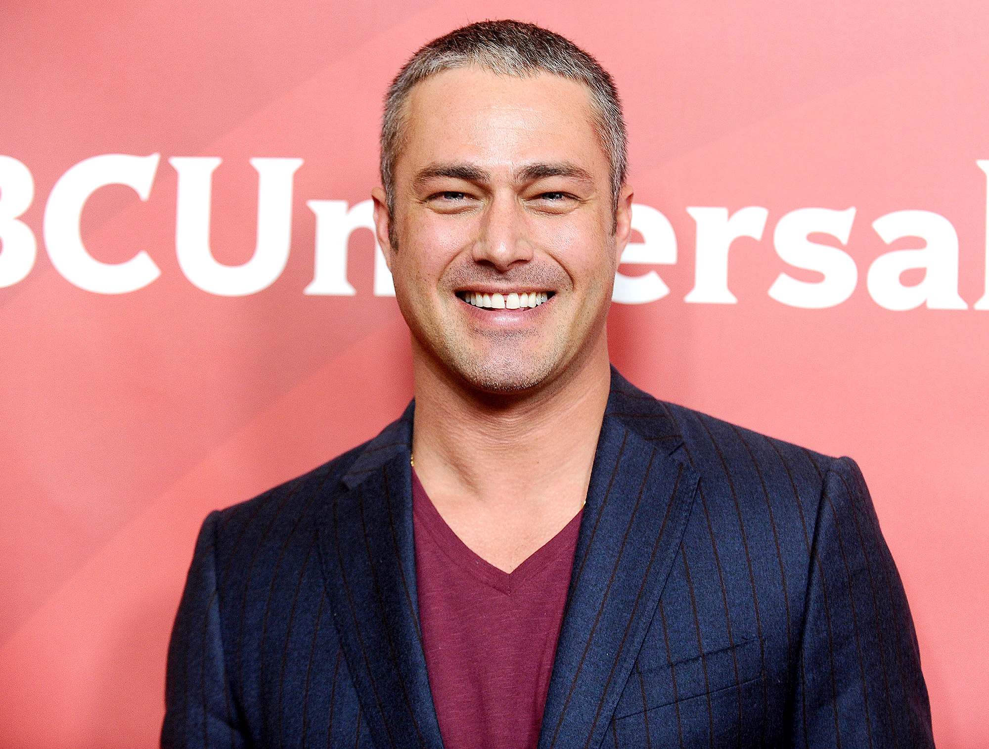 Taylor kinney f7e52c5d 4328 416e aaa9 ef46cdb0a5e1