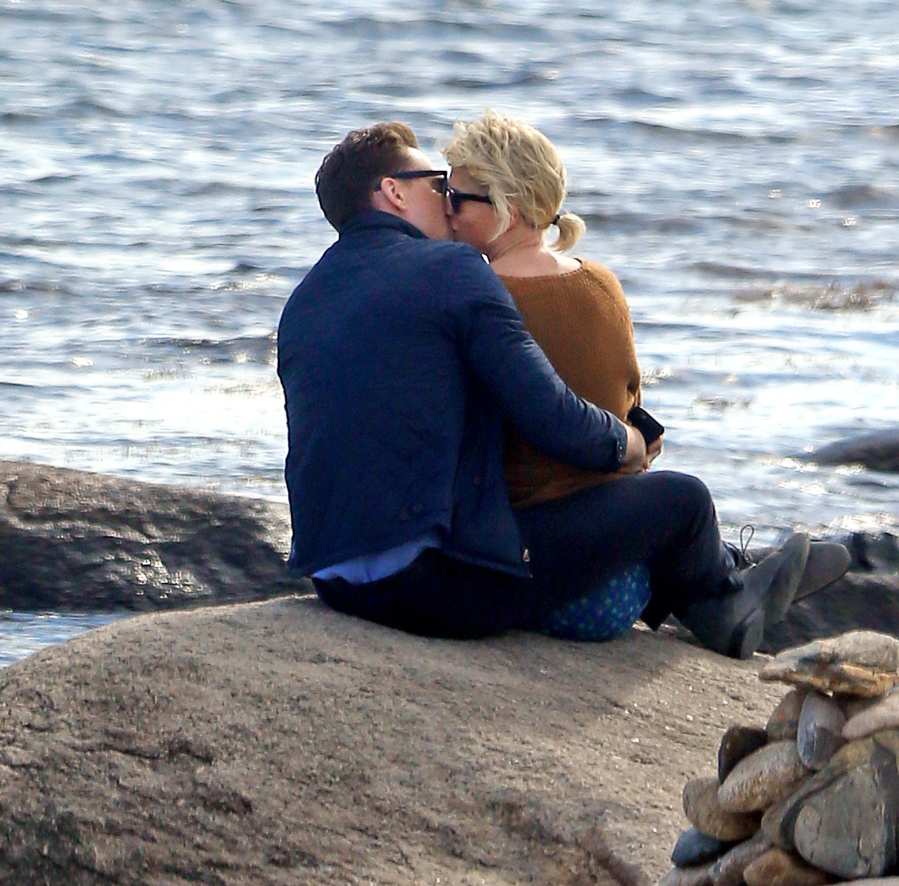 Taylor Swift, Tom Hiddleston