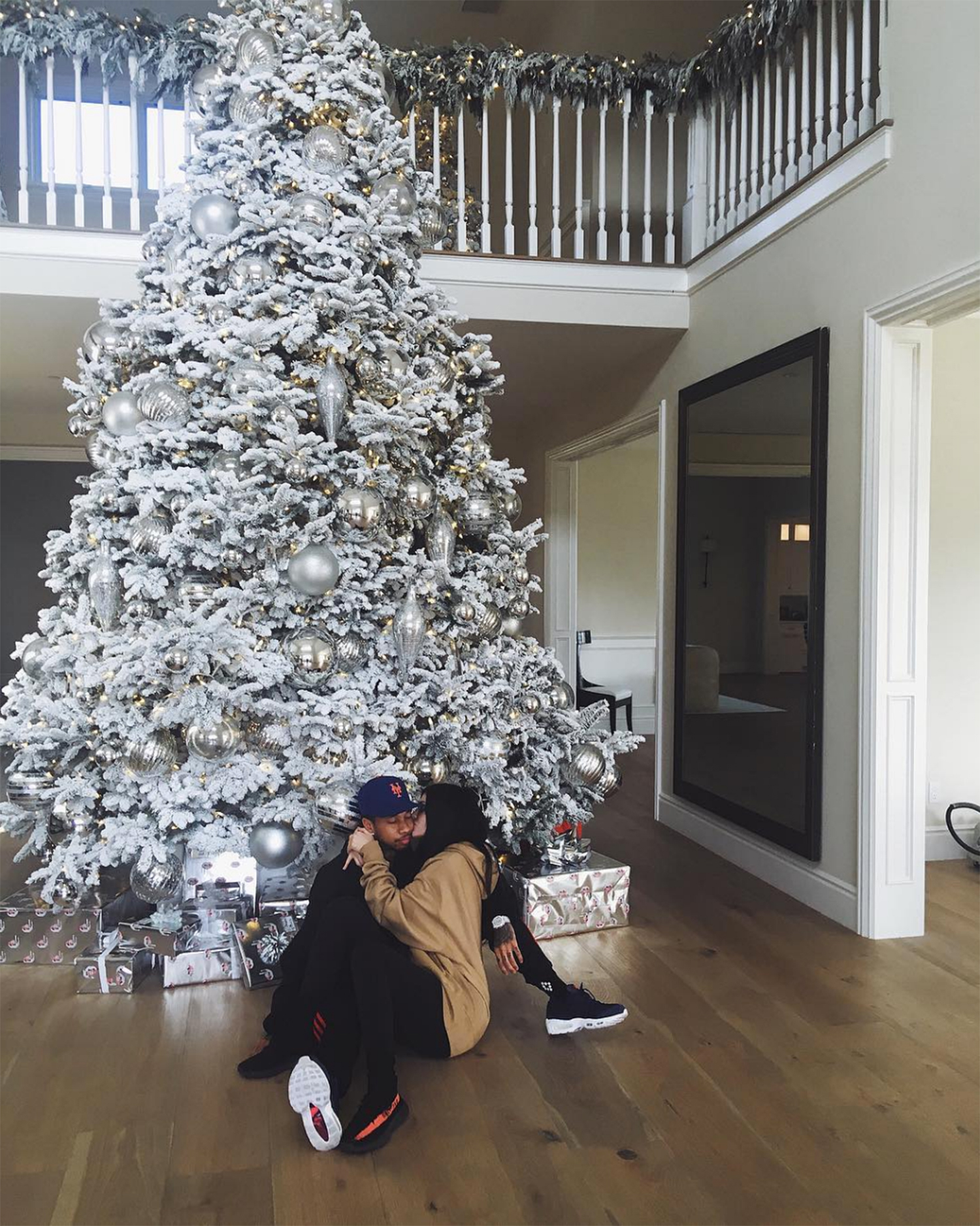 Tyga kylie jenner 6fd4f221 1c35 4064 a015 c1fe4e1d815e