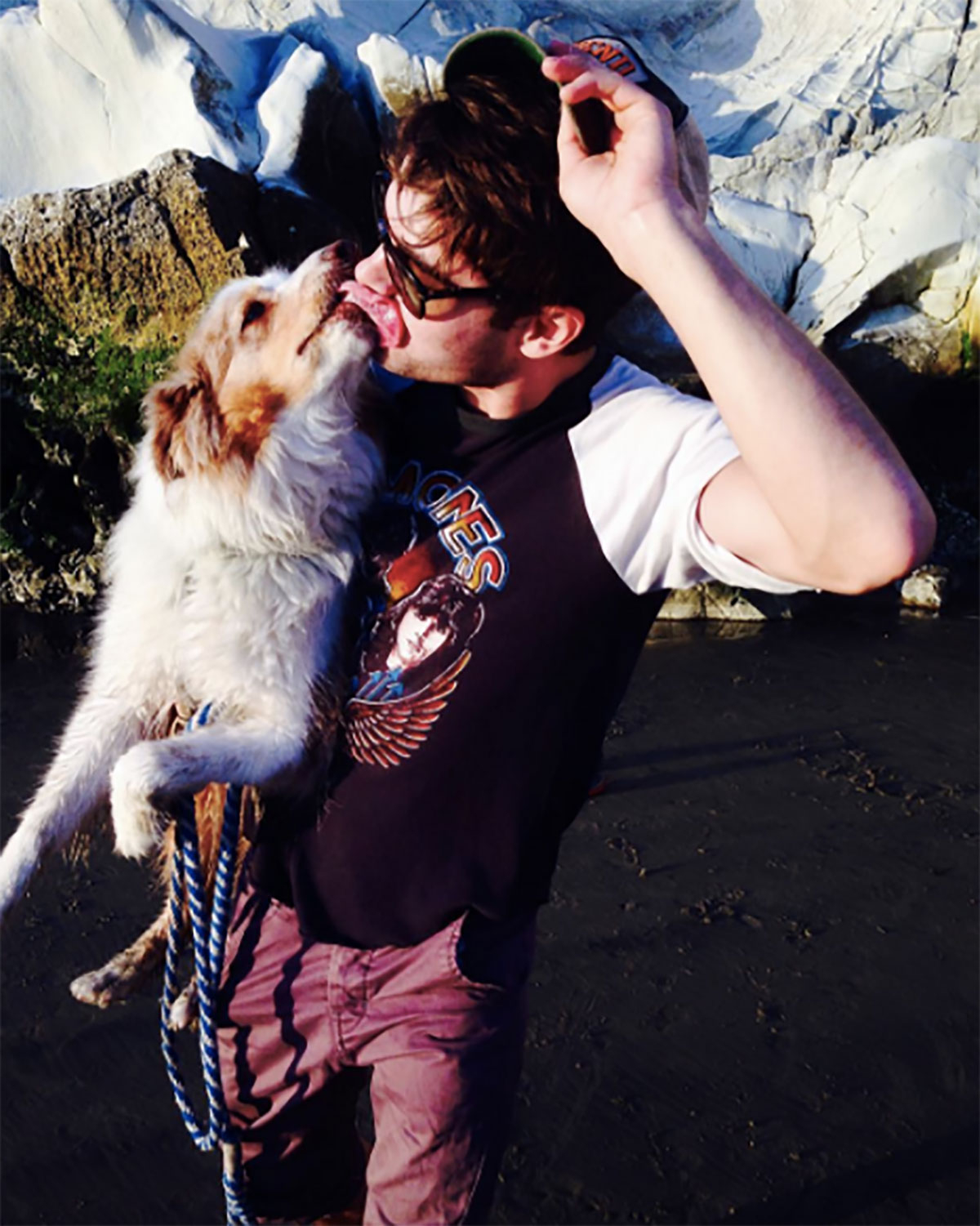 Zac Efron's beloved dog has died.